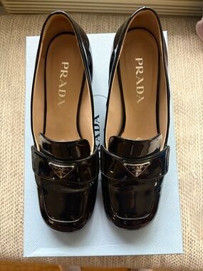 PRADA Black Patent Leather Loafers size 37